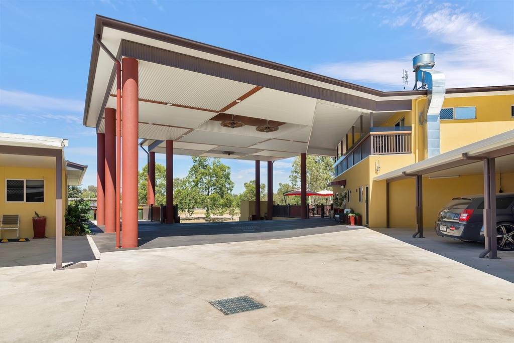 Swagsman Motel Miles Екстер'єр фото