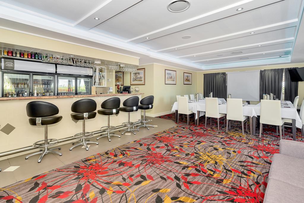 Swagsman Motel Miles Екстер'єр фото