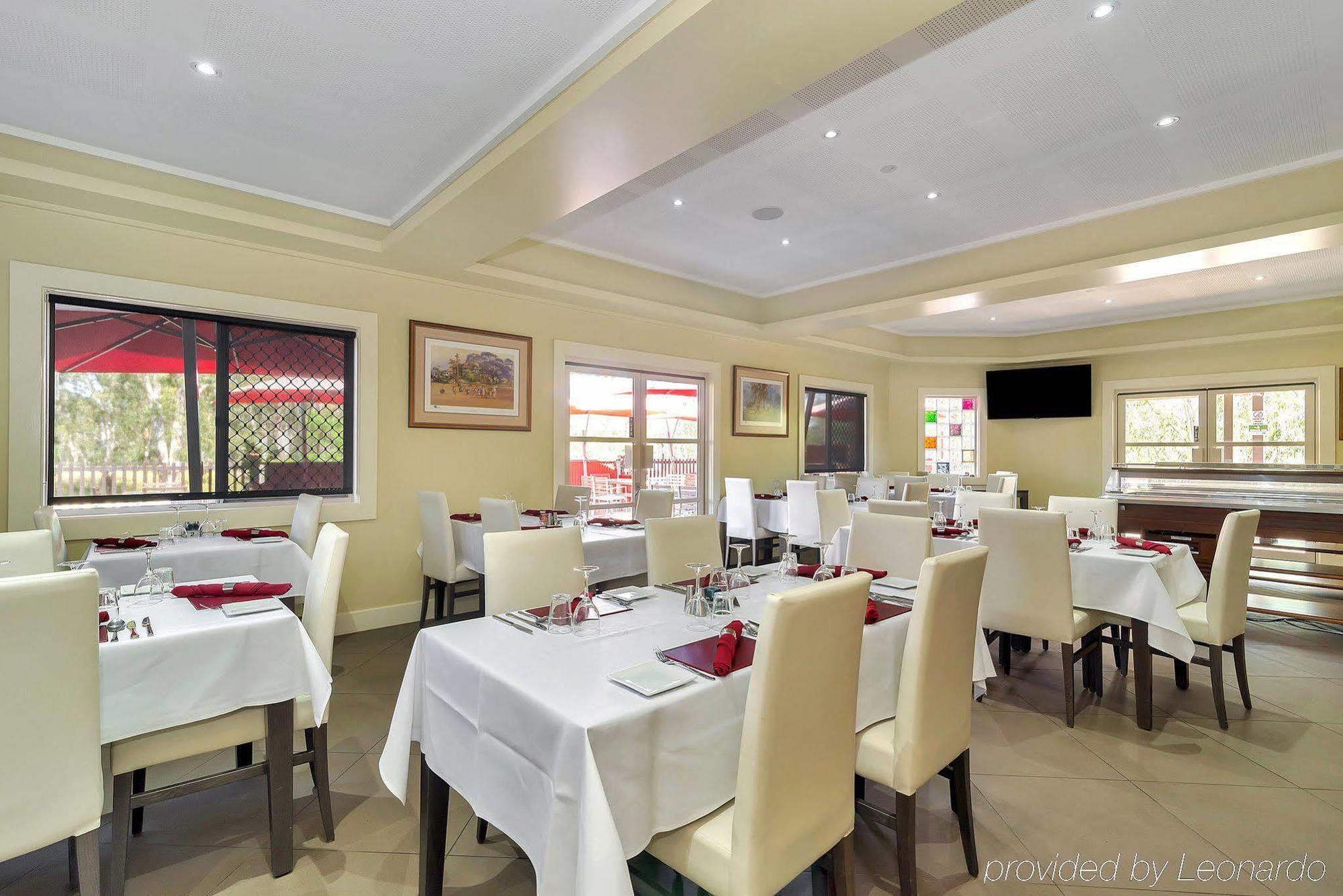 Swagsman Motel Miles Екстер'єр фото